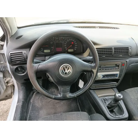 Volkswagen PASSAT B5 (3B2) 1996