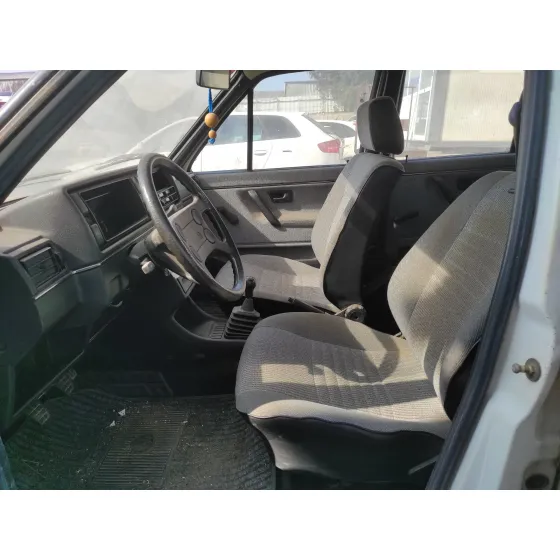 VOLKSWAGEN GOLF II (191/193) '1987 1.6 BLANCO