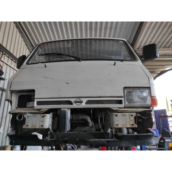 NISSAN TRADE '1989 2.8 D BLANCO