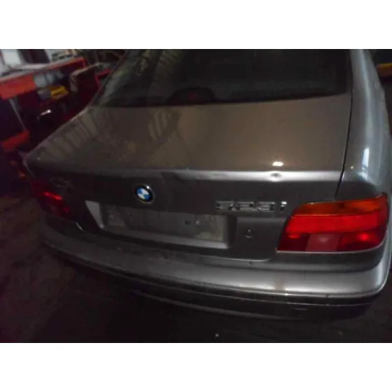 BMW SERIE 5 BERLINA (E39) '1998 523I GRIS