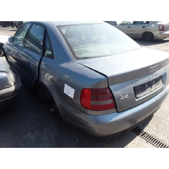 AUDI A4 AVANT (B5) '1999 1.8 20V PLATA