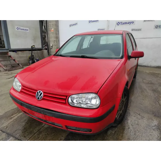 VOLKSWAGEN GOLF IV BERLINA (1J1) '1998 1.4 16V ROJO