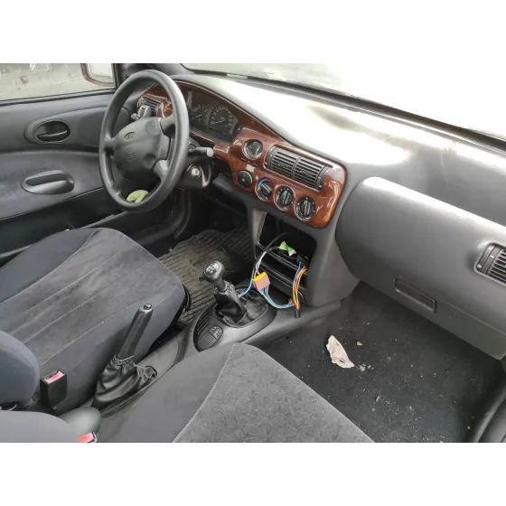 FORD ESCORT BERLINA '1998 1.6 GRANATE