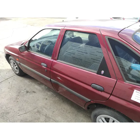 FORD ESCORT BERLINA '1998 1.6 GRANATE