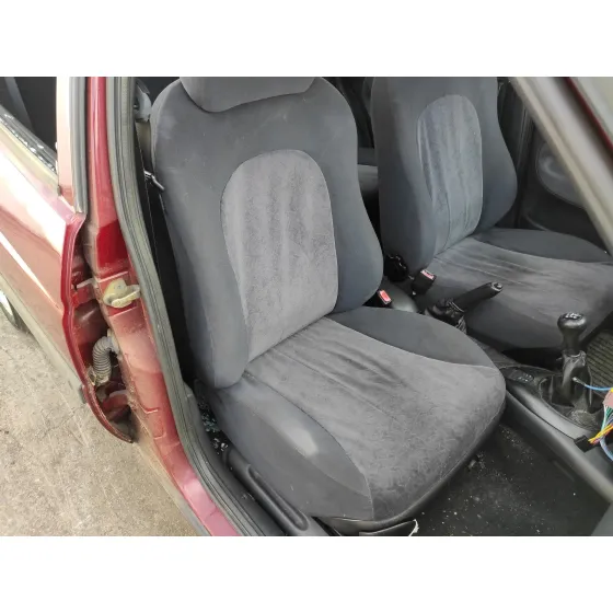 FORD ESCORT BERLINA '1998 1.6 GRANATE