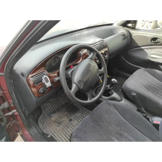 FORD ESCORT BERLINA '1998 1.6 GRANATE