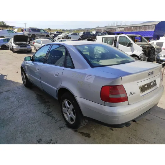 AUDI A4 BERLINA (B5) '1999 1.8 20V PLATA