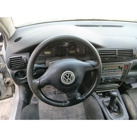 Volkswagen PASSAT B5 (3B2) 1996