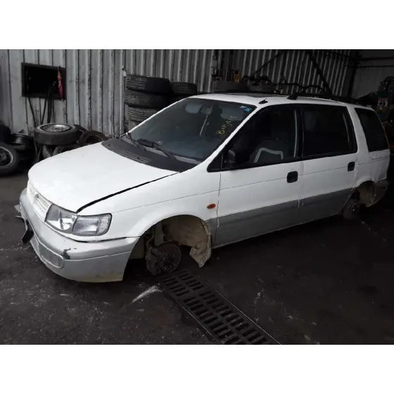 MITSUBISHI SPACE WAGON (N30/N40) '1996 2.0 TURBODIESEL BLANCO