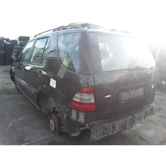 MERCEDES CLASE M (W163) '1999 230 (163.136) AZUL