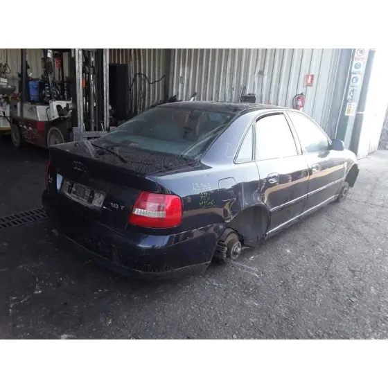 AUDI A4 BERLINA (B5) '2000 1.8 T AZUL OSCURO
