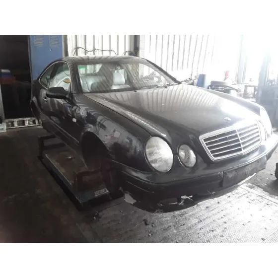 MERCEDES CLASE CLK (W208) COUPE '2000 3.2 V6 18V CAT VERDE