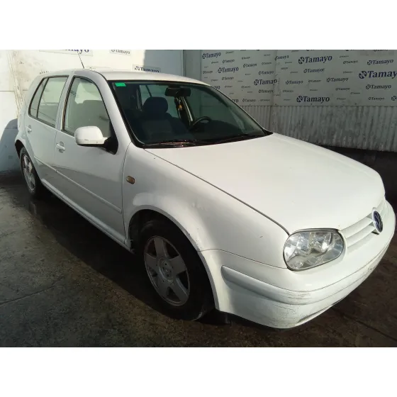 VOLKSWAGEN GOLF IV BERLINA (1J1) '1998 1.9 TDI BLANCO