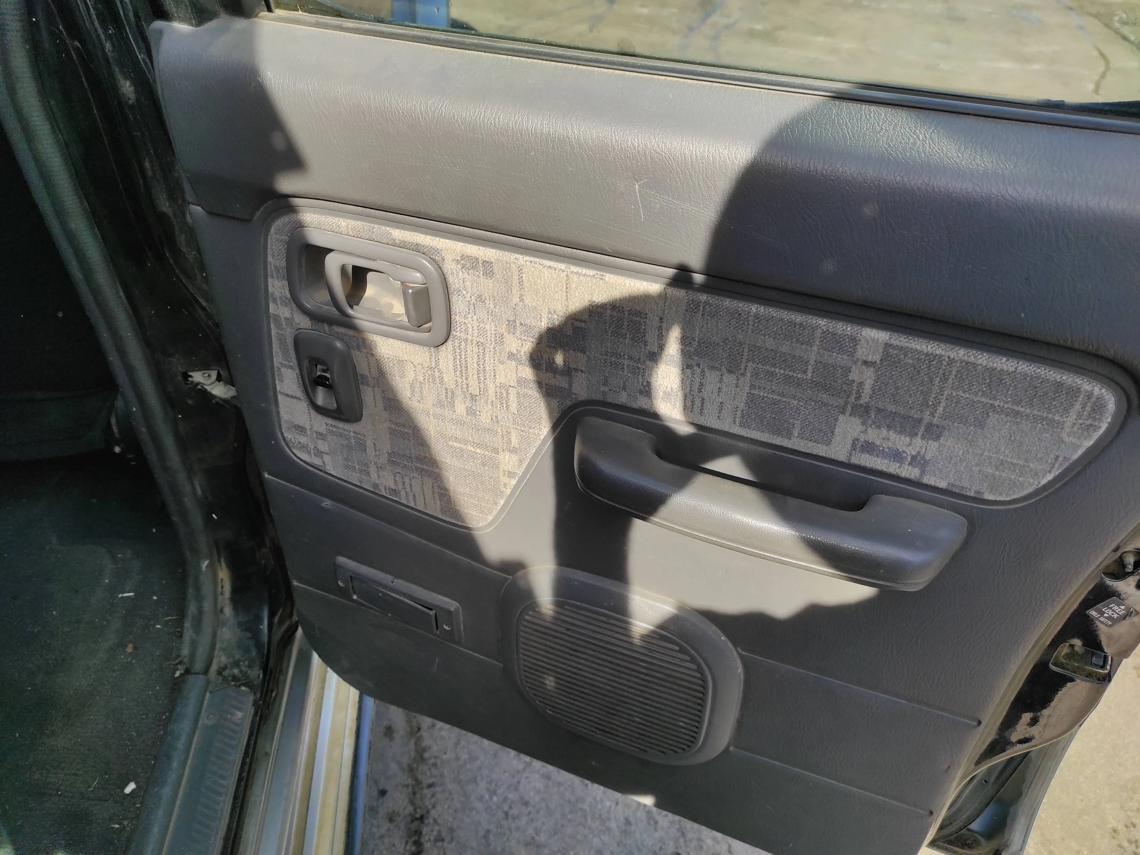 NISSAN PICK-UP (D22) NISSAN PICK-UP (D22) '2000 2.5 TURBODIESEL NEGRO 1998