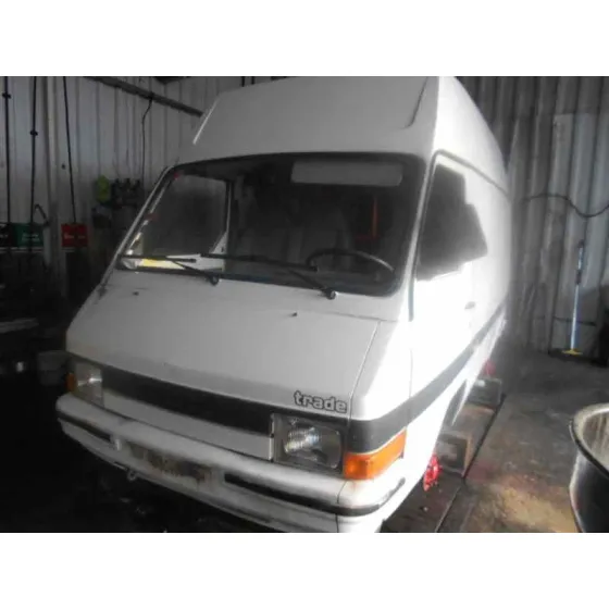 NISSAN TRADE '1989 2.8 D BLANCO
