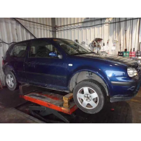 VOLKSWAGEN GOLF IV BERLINA (1J1) '1999 1.6 AZUL MARINO