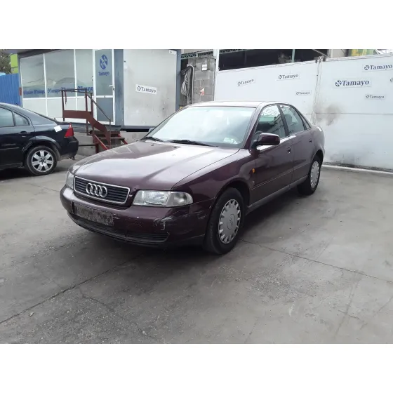 AUDI A4 BERLINA (B5) '1997 * BERENJENA