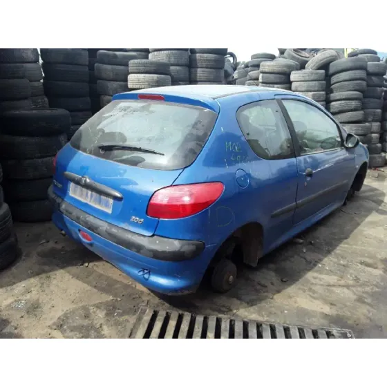PEUGEOT 206 BERLINA '2000 1.4 AZUL