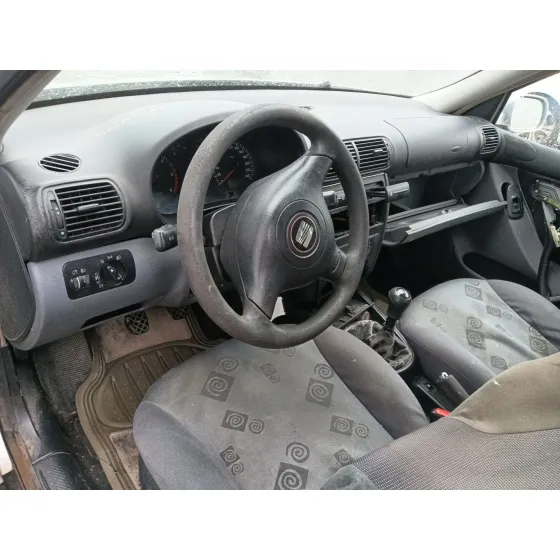 Seat LEON (1M1) 1999