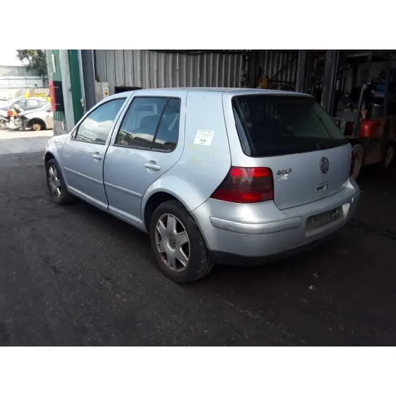 VOLKSWAGEN GOLF IV BERLINA (1J1) '2000 HIGHLINE PLATA
