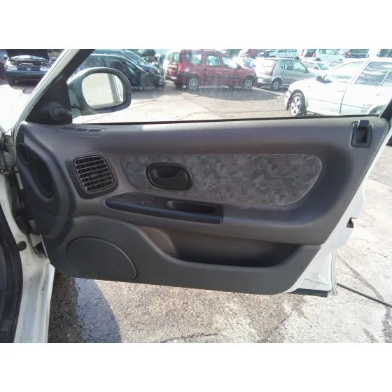 RENAULT LAGUNA (B56) '1998 2.0 BLANCO