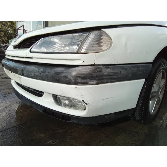 RENAULT LAGUNA (B56) '1998 2.0 BLANCO
