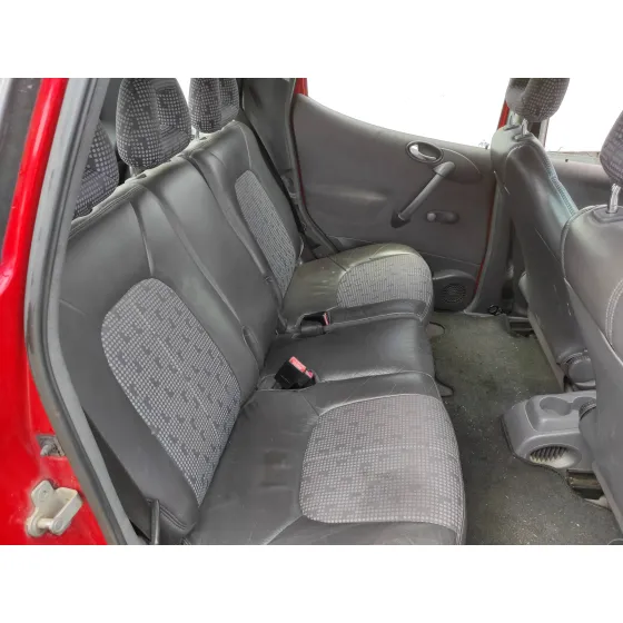 MERCEDES CLASE A (W168) '1999 1.6 CAT ROJO