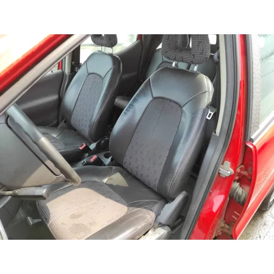 MERCEDES CLASE A (W168) '1999 1.6 CAT ROJO