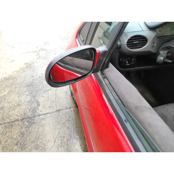 MERCEDES CLASE A (W168) '1999 1.6 CAT ROJO