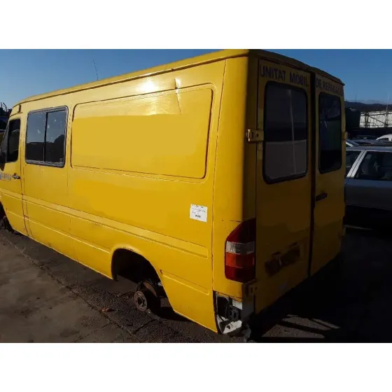 MERCEDES SPRINTER (W901,W904) CAJA CERR. '1997 2.9 TURBODIESEL AMARILLA