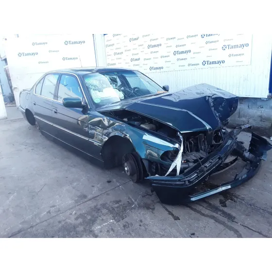 BMW SERIE 7 (E38) '1994 5.4 V12 CAT VERDE