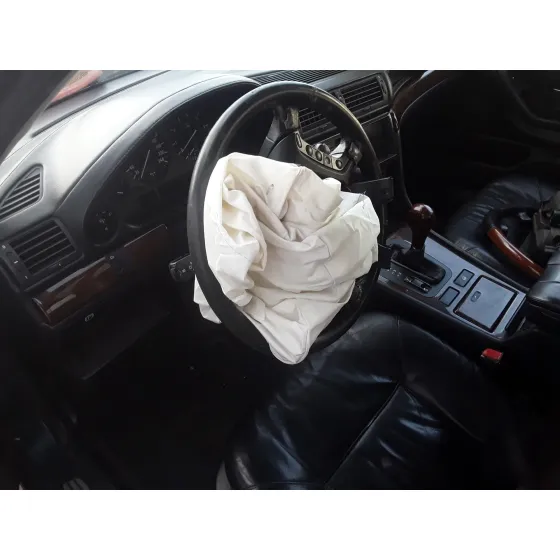 BMW SERIE 7 (E38) '1994 5.4 V12 CAT VERDE