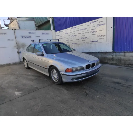 BMW SERIE 5 BERLINA (E39) '1997 523I PLATA