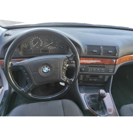 BMW SERIE 5 BERLINA (E39) '1997 523I PLATA