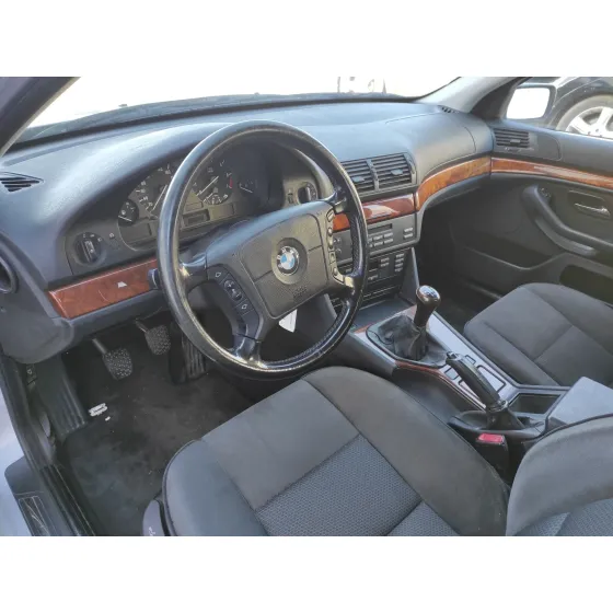 BMW SERIE 5 BERLINA (E39) '1997 523I PLATA