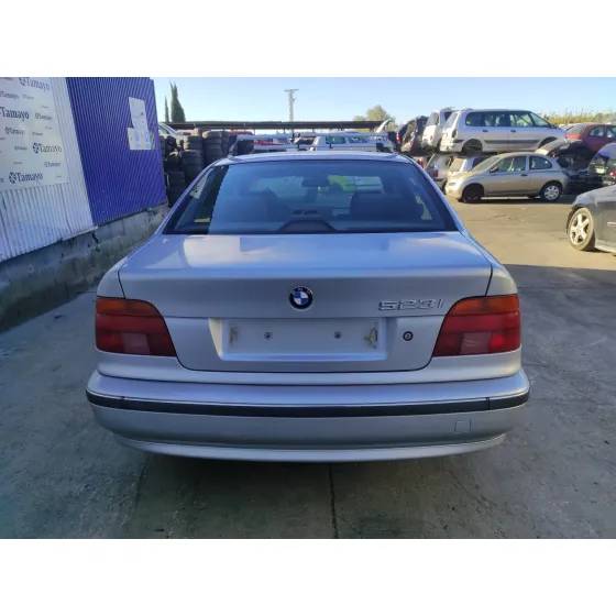 BMW SERIE 5 BERLINA (E39) '1997 523I PLATA