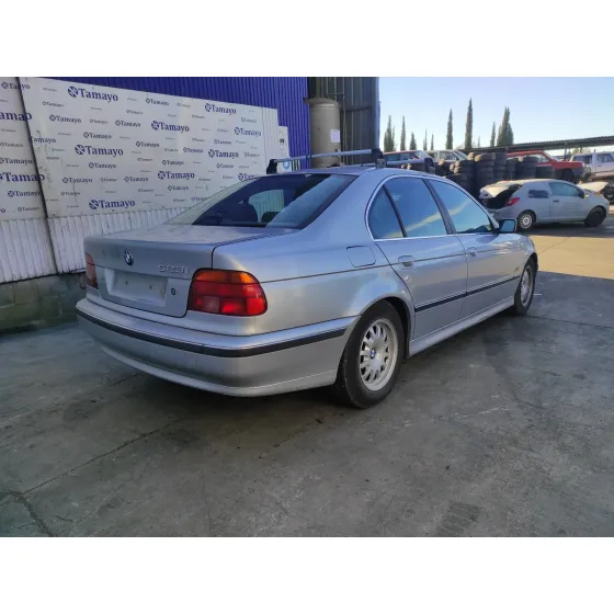 BMW SERIE 5 BERLINA (E39) '1997 523I PLATA