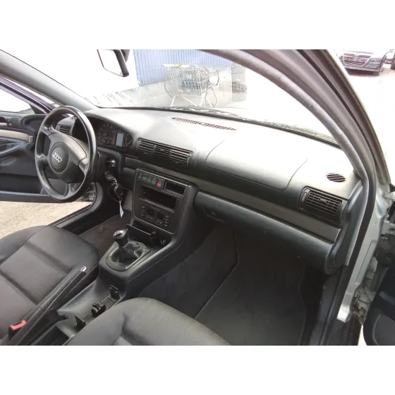 AUDI A4 BERLINA (B5) '1999 1.8 20V TURBO PLATA