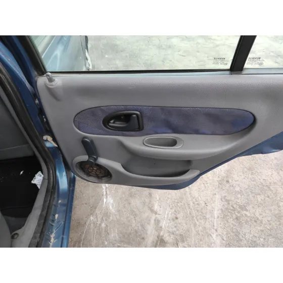 RENAULT CLIO II FASE I (B/CBO) '1999 1.2 AZUL
