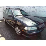 VOLVO V40 FAMILIAR VOLVO V40 FAMILIAR '1997 * AZUL MARINO 1995