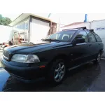 VOLVO V40 FAMILIAR VOLVO V40 FAMILIAR '1997 * AZUL MARINO 1995