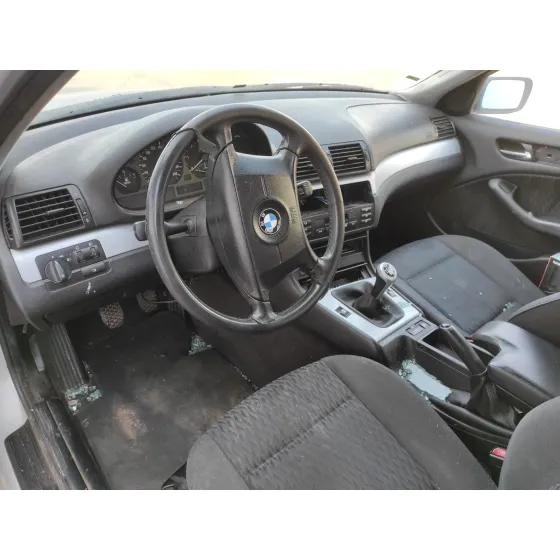 BMW SERIE 3 BERLINA (E46) '2000 *