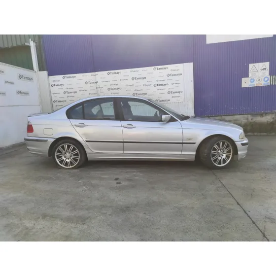 BMW SERIE 3 BERLINA (E46) '2000 *