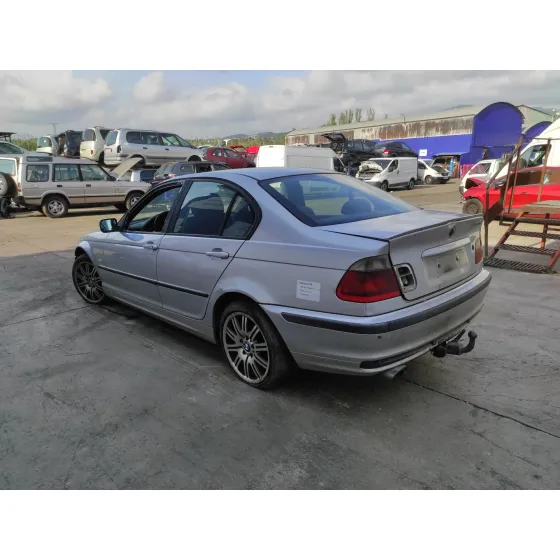 BMW SERIE 3 BERLINA (E46) '2000 *