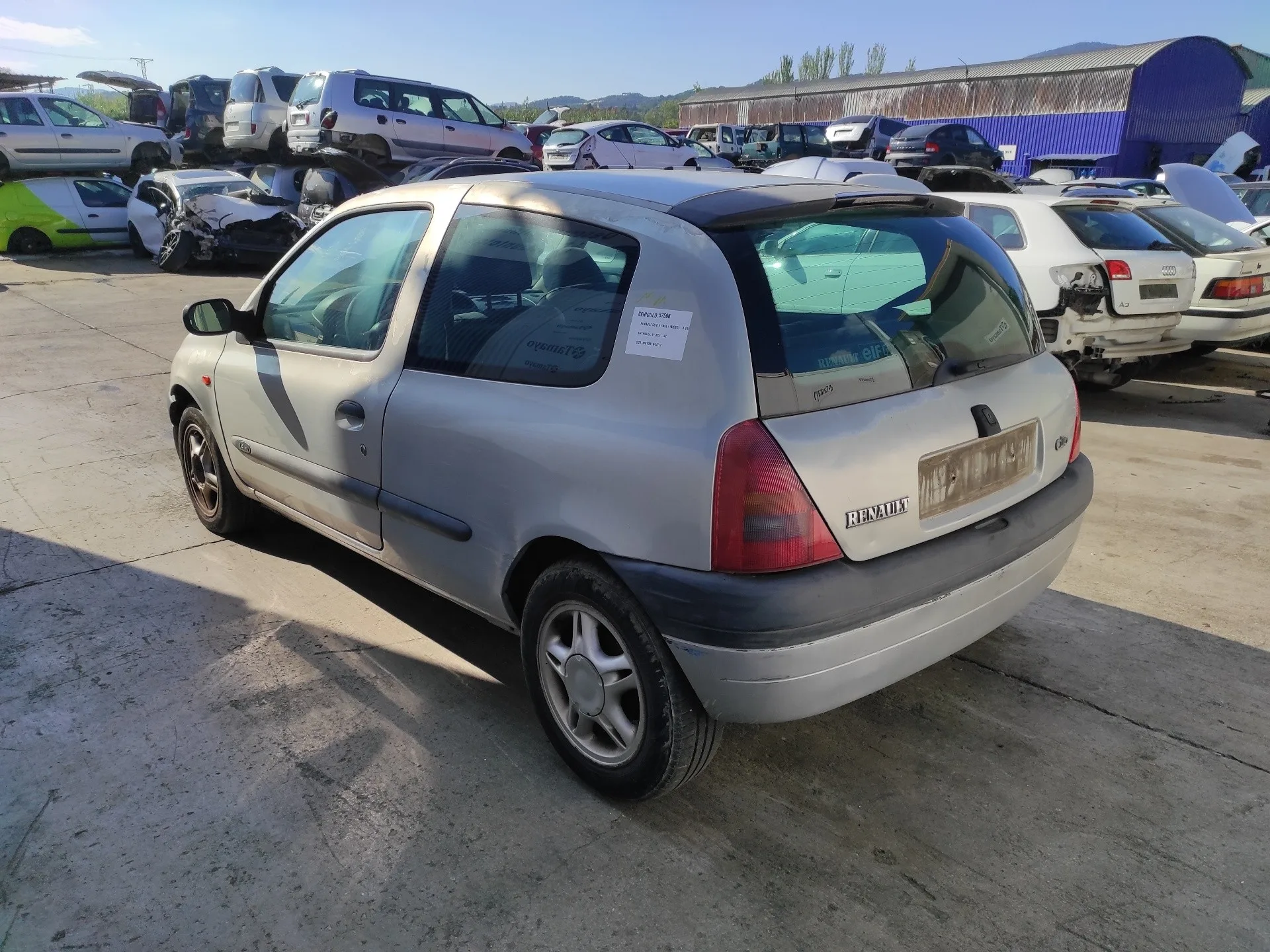 RENAULT CLIO II FASE I (B/CBO) RENAULT CLIO II FASE I (B/CBO) '2000 1.4 16V PLATA 1998