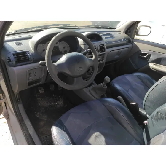 RENAULT CLIO II FASE I (B/CBO) '2000 1.4 16V PLATA