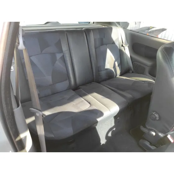 RENAULT CLIO II FASE I (B/CBO) '2000 1.4 16V PLATA