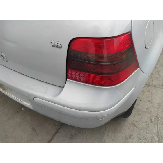 VOLKSWAGEN GOLF IV BERLINA (1J1) '2000 1.6 PLATA
