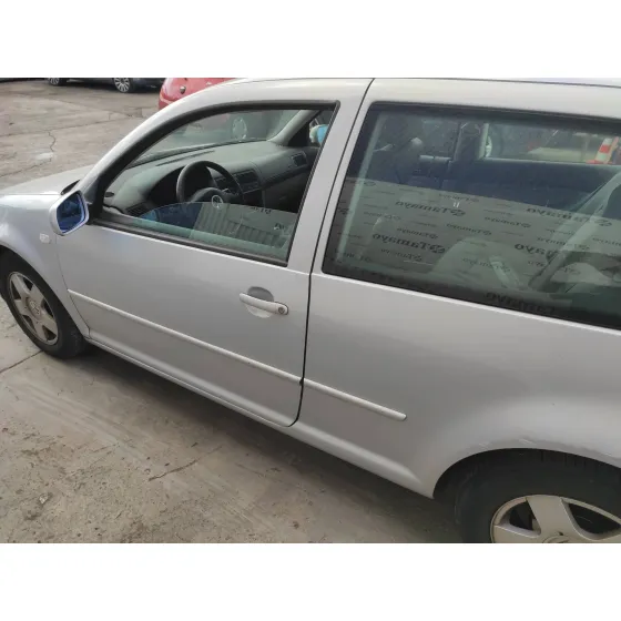 VOLKSWAGEN GOLF IV BERLINA (1J1) '2000 1.6 PLATA
