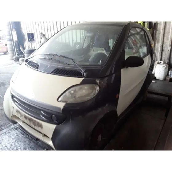 SMART MICRO COMPACT CAR '2000 600CC CREMA